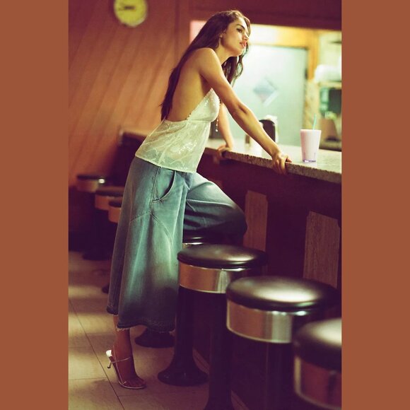 NEW Mare Mare - Sizes L, XL Women's V-Neck Halter Shiny Sequin Tank Top - Ivory - Picture 2 of 7